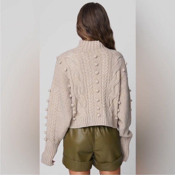 ⭐️ NWT BLANK NYC Bare With Me Mock Neck Sweater XS - Picture 5 of 12